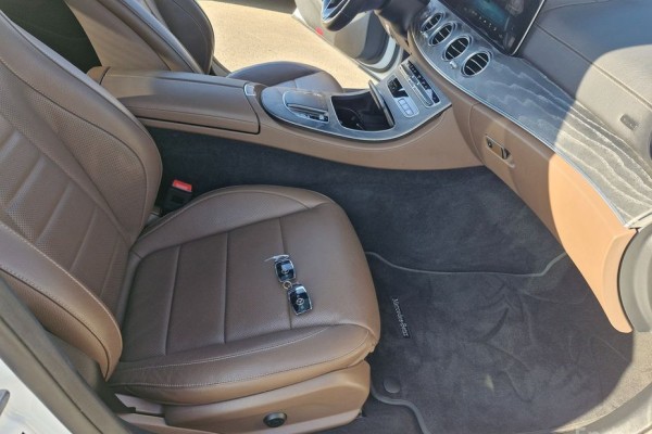 2022 Mercedes-Benz E-Класс с пробегом 70 108 км