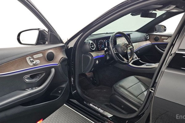 2021 Mercedes-Benz E-Класс с пробегом 45 664 км