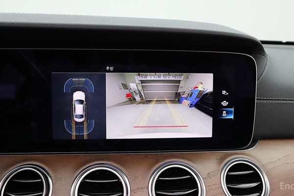 2021 Mercedes-Benz E-Класс с пробегом 45 813 км