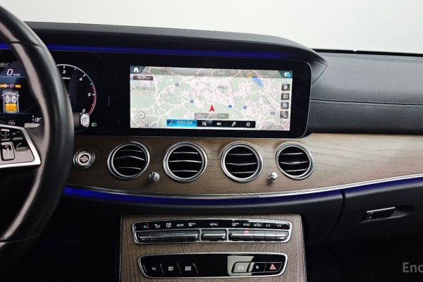 2021 Mercedes-Benz E-Класс с пробегом 45 664 км