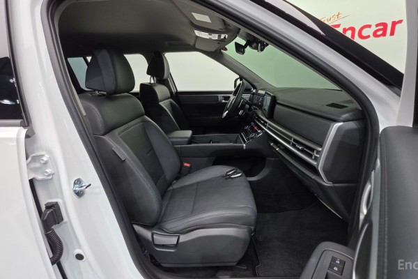 2023 Hyundai Santa Fe с пробегом 8 240 км