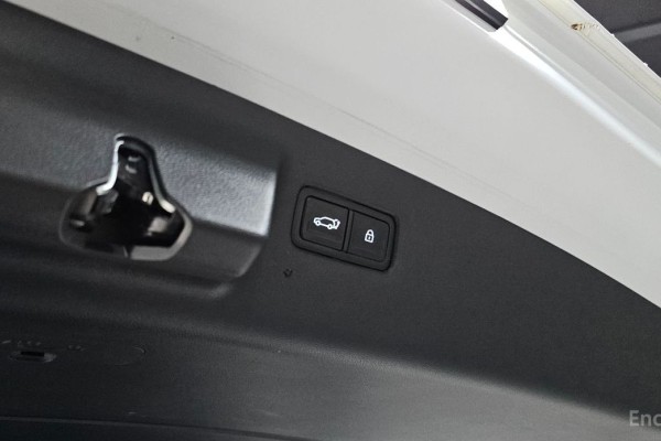 2023 Hyundai Santa Fe с пробегом 31 325 км