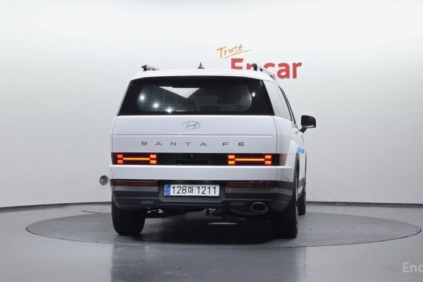 2024 Hyundai Santa Fe с пробегом 24 283 км