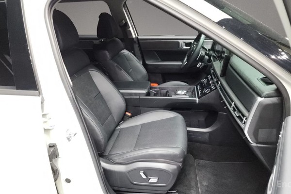 2023 Hyundai Santa Fe с пробегом 18 264 км