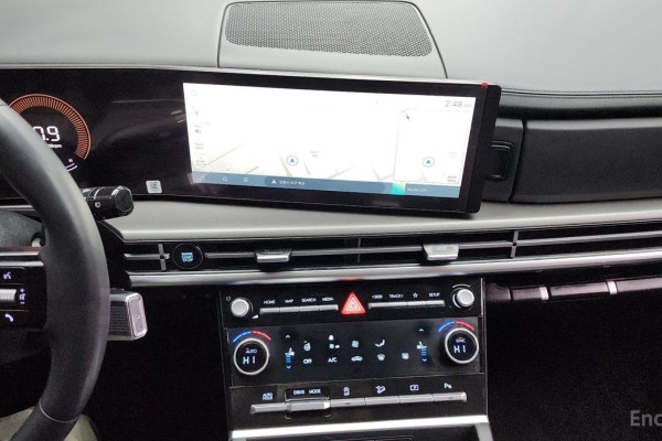 2023 Hyundai Santa Fe с пробегом 18 264 км