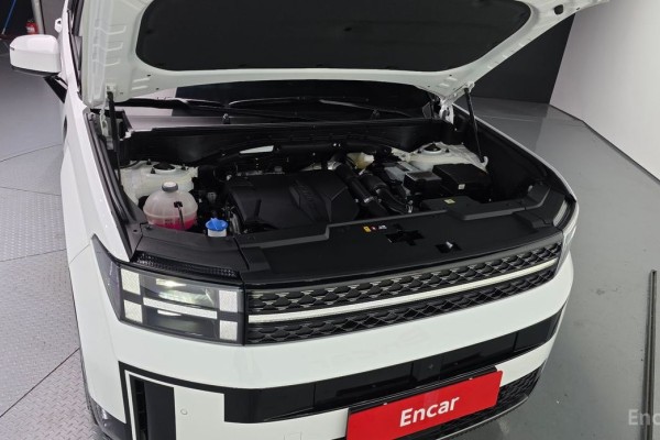 2025 Hyundai Santa Fe с пробегом 8 628 км