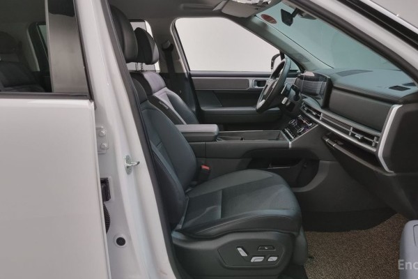 2023 Hyundai Santa Fe с пробегом 22 056 км