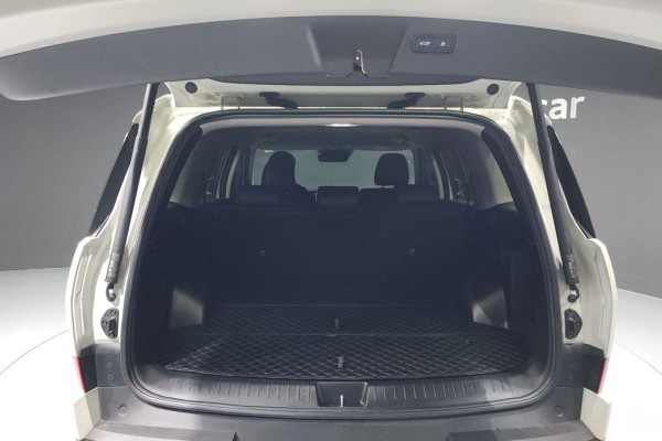 2023 Hyundai Santa Fe с пробегом 18 264 км