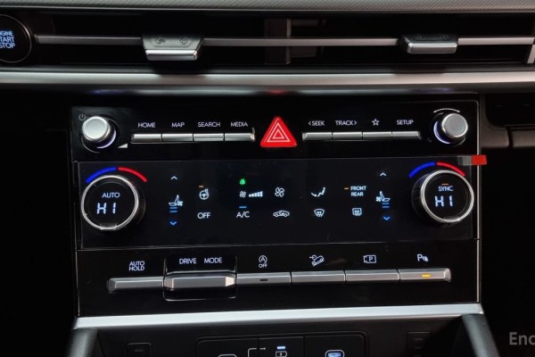 2023 Hyundai Santa Fe с пробегом 22 056 км