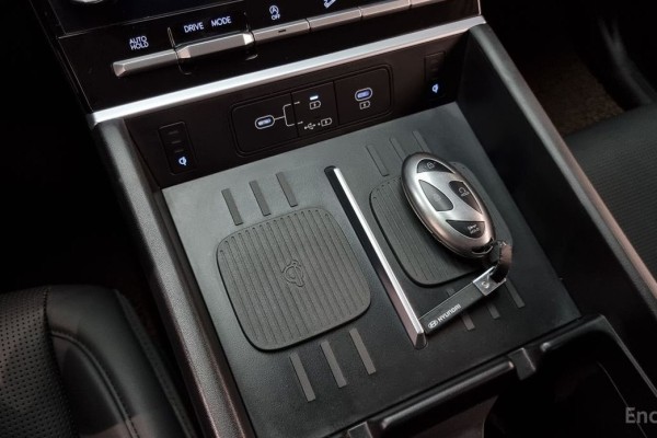 2023 Hyundai Santa Fe с пробегом 22 056 км