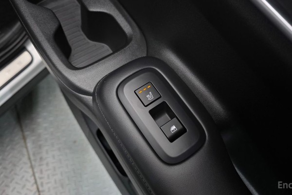 2025 Hyundai Santa Fe с пробегом 8 628 км