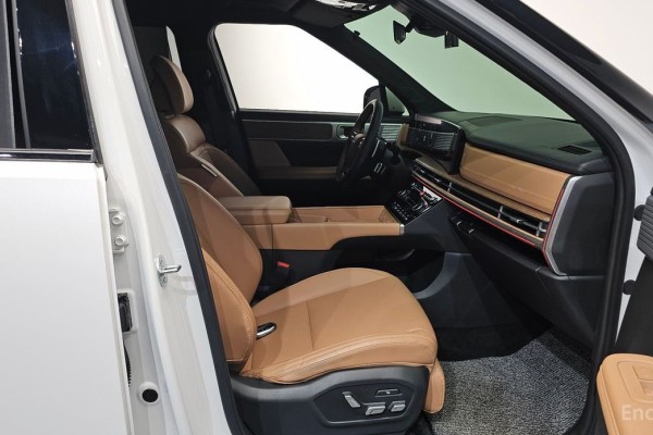 2023 Hyundai Santa Fe с пробегом 24 452 км