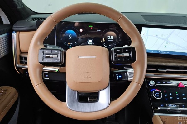 2024 Hyundai Santa Fe с пробегом 8 123 км