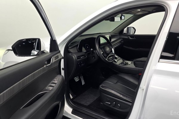 2023 Hyundai Palisade с пробегом 14 989 км