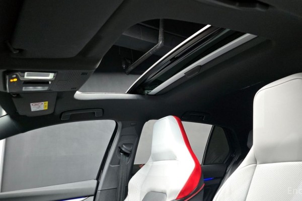 2022 Volkswagen Golf с пробегом 32 672 км