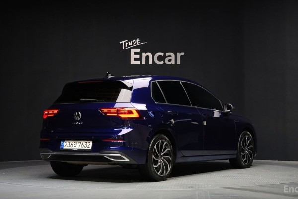 2022 Volkswagen Golf с пробегом 48 614 км