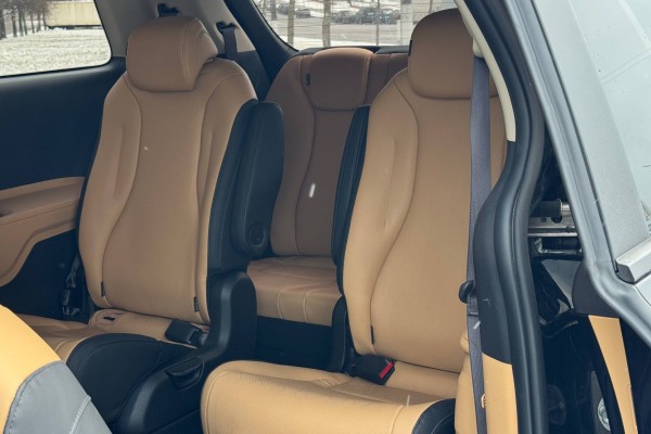 2021 Kia Carnival с пробегом 151 401 км