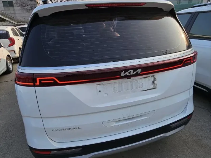 2021 Kia Carnival с пробегом 143 918 км