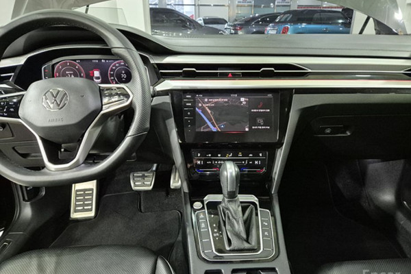 2022 Volkswagen Arteon с пробегом 27 998 км