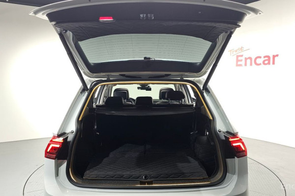 2022 Volkswagen Tiguan с пробегом 32 034 км