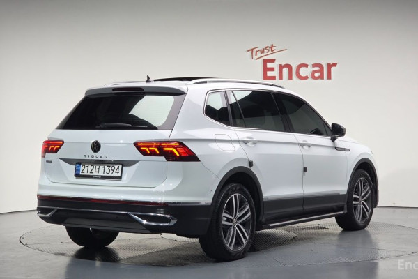 2022 Volkswagen Tiguan с пробегом 54 047 км