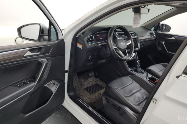 2022 Volkswagen Tiguan с пробегом 37 958 км