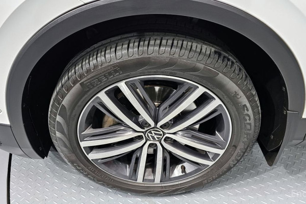 2022 Volkswagen Tiguan с пробегом 49 673 км