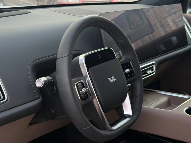 2025 Li Auto (Lixiang) L6 без пробега