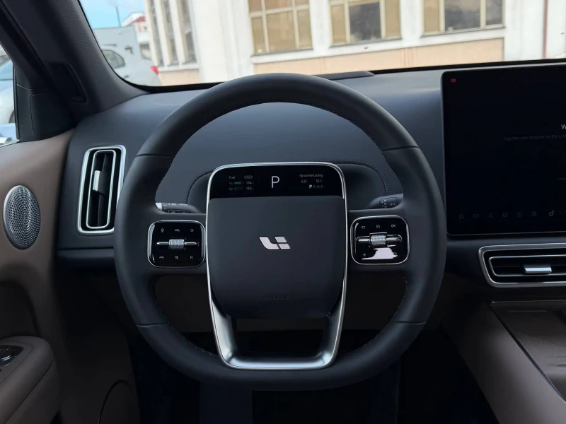 2025 Li Auto (Lixiang) L6 без пробега