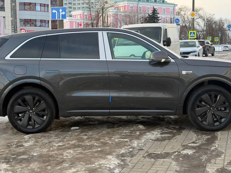 2025 Li Auto (Lixiang) L6 без пробега