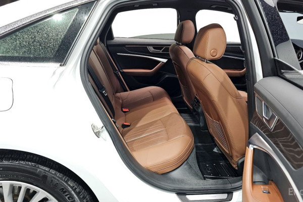 2021 Audi A6 с пробегом 49 929 км