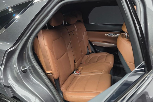 2021 Genesis GV70 с пробегом 69 988 км