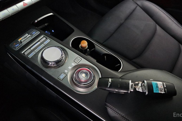 2021 Genesis GV70 с пробегом 66 025 км