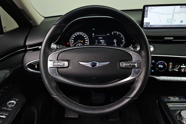 2021 Genesis GV70 с пробегом 66 025 км