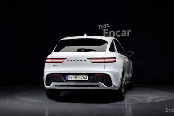 2021 Genesis GV70 с пробегом 74 539 км