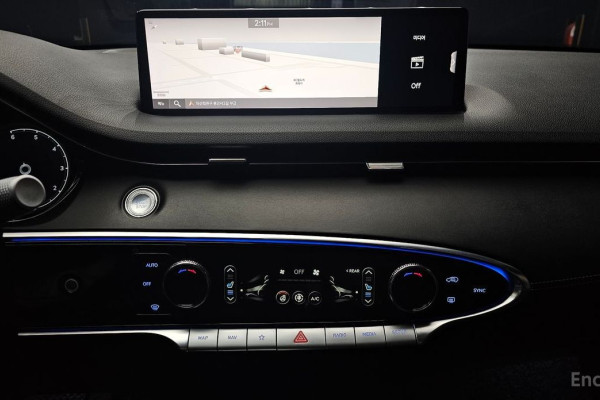 2021 Genesis GV70 с пробегом 66 552 км