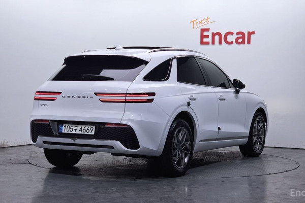 2021 Genesis GV70 с пробегом 57 249 км