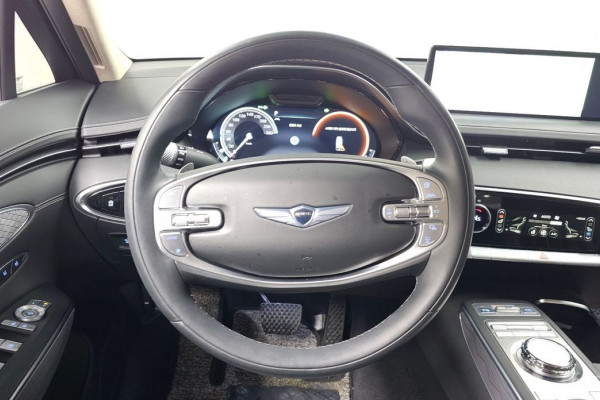 2021 Genesis GV70 с пробегом 40 810 км