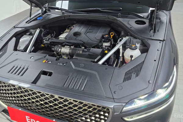 2021 Genesis GV70 с пробегом 68 646 км