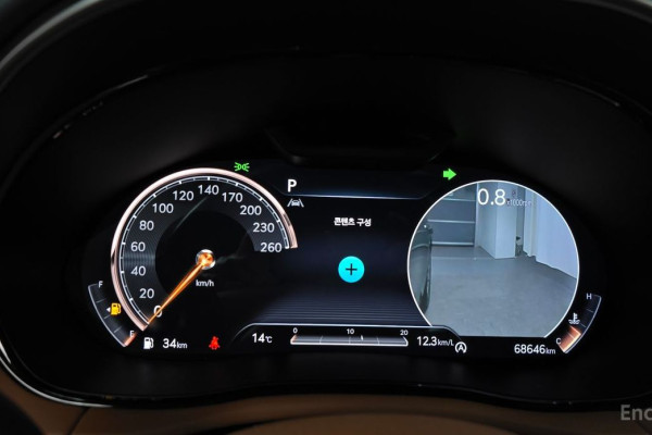 2021 Genesis GV70 с пробегом 68 646 км