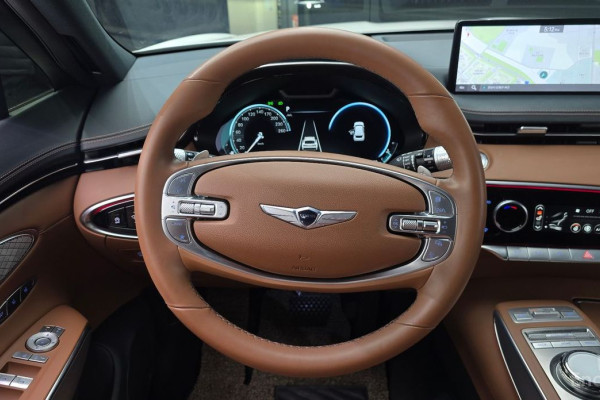 2022 Genesis GV70 с пробегом 73 559 км