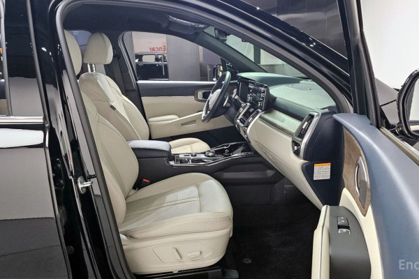 2022 Kia Sorento с пробегом 42 715 км