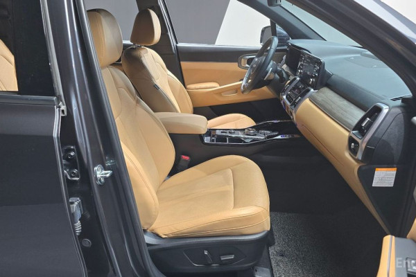 2022 Kia Sorento с пробегом 42 731 км