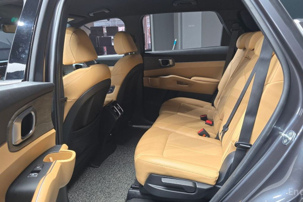 2022 Kia Sorento с пробегом 42 731 км