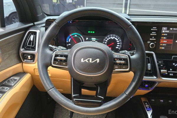 2022 Kia Sorento с пробегом 42 731 км