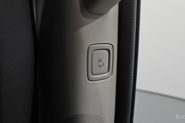 2022 Hyundai Staria с пробегом 31 192 км