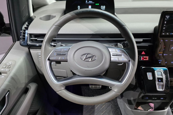 2022 Hyundai Staria с пробегом 100 644 км