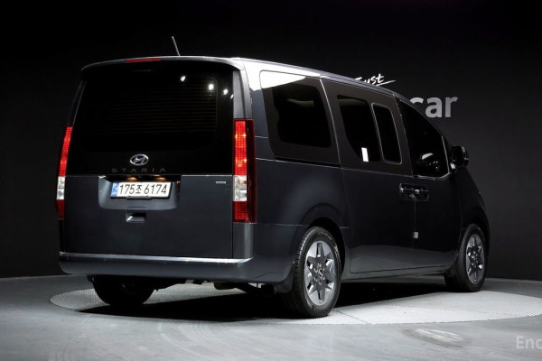 2022 Hyundai Staria с пробегом 75 645 км