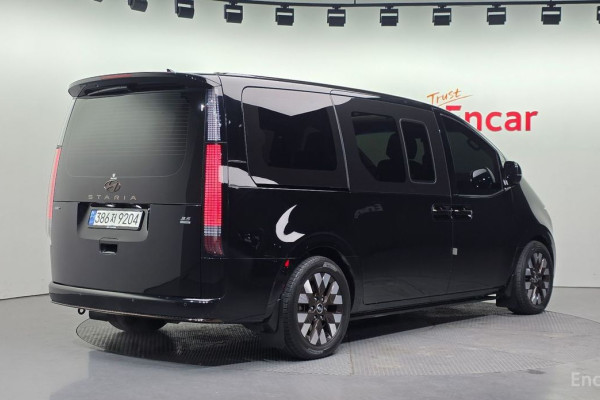 2021 Hyundai Staria с пробегом 42 345 км