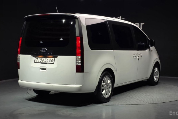 2022 Hyundai Staria с пробегом 45 388 км
